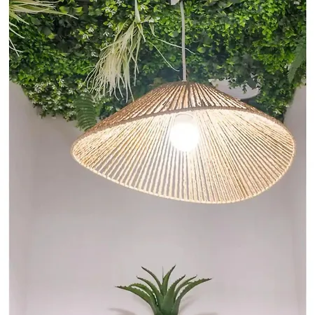 Bright And 2-bedroom Apartment, Parking And Wifi Appartement