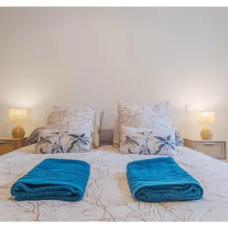 Appartement Bright And 2-bedroom Apartment, Parking And Wifi