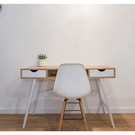 Bright And 2-bedroom Apartment, Parking And Wifi トゥールーズ